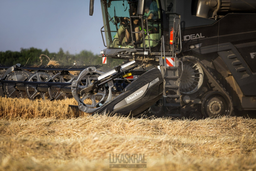 IDEAL 9T DEMO Tour- lukaskralphoto.cz 12